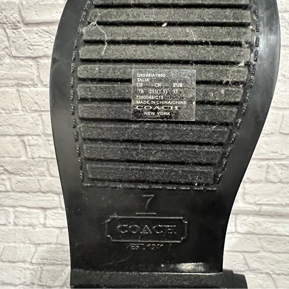 COACH TALIA BLACK TALL GOLD TURN LOCK LOGO RUBBER RAIN BOOTS A7850 Size 7 - Picture 12 of 13